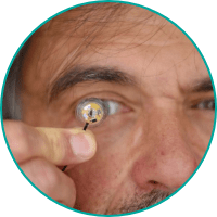 US_DARPA_and_Microsoft_interested_in_a_French_connected_contact_lens